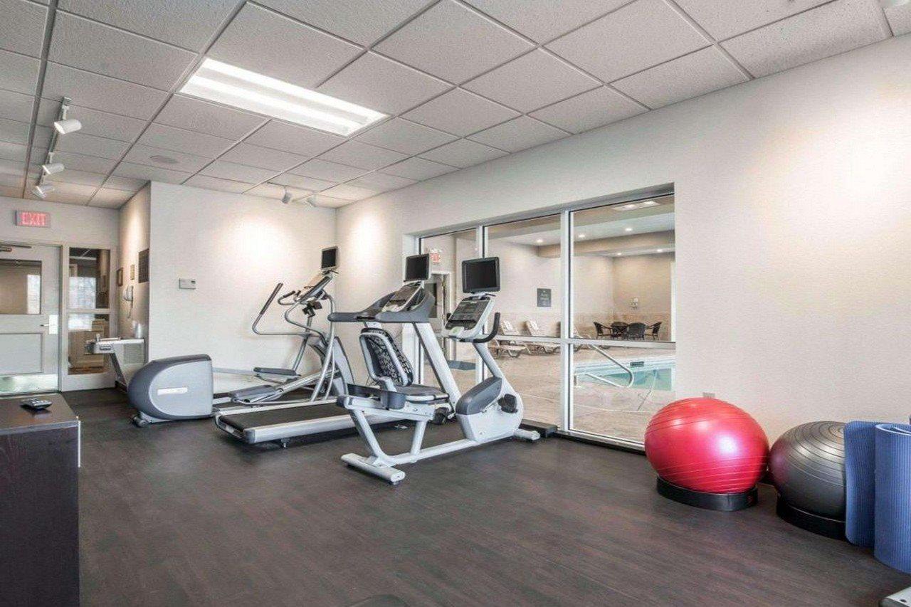 Park Manor Hotel Clifton Park Eksteriør bilde The fitness center at the 1000 Museum