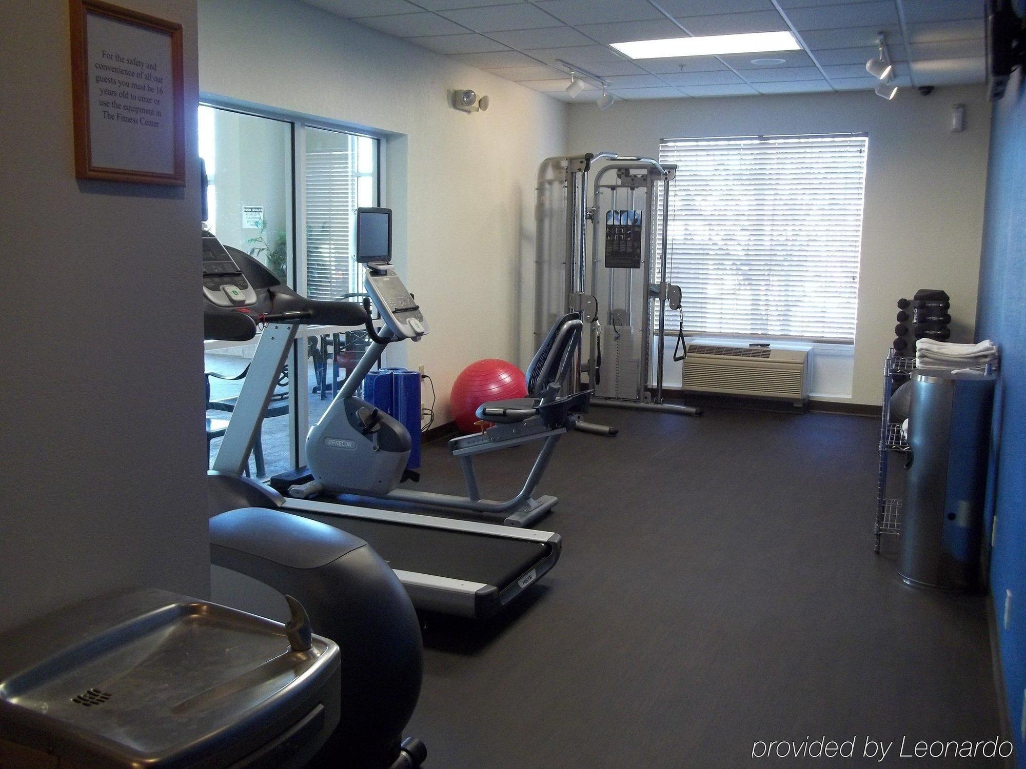 Park Manor Hotel Clifton Park Eksteriør bilde The gym at the 2008 Olympic Village