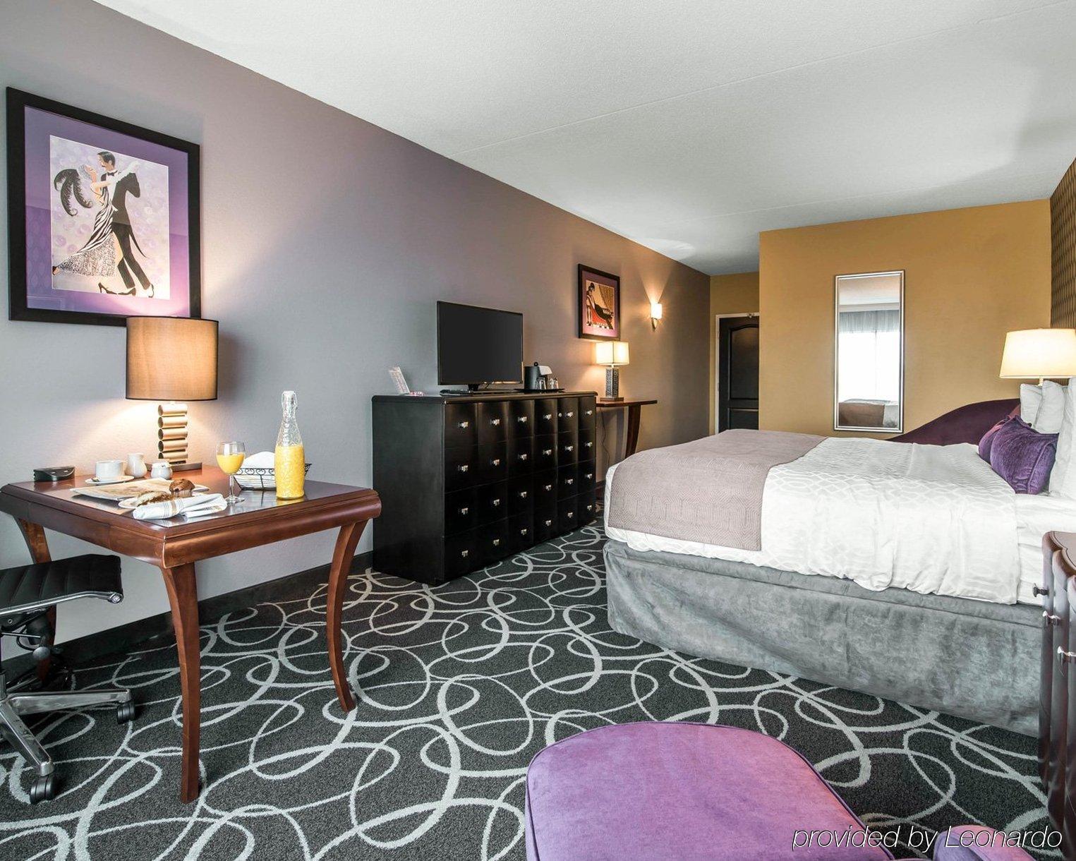 Park Manor Hotel Clifton Park Eksteriør bilde A room at the Hotel 247