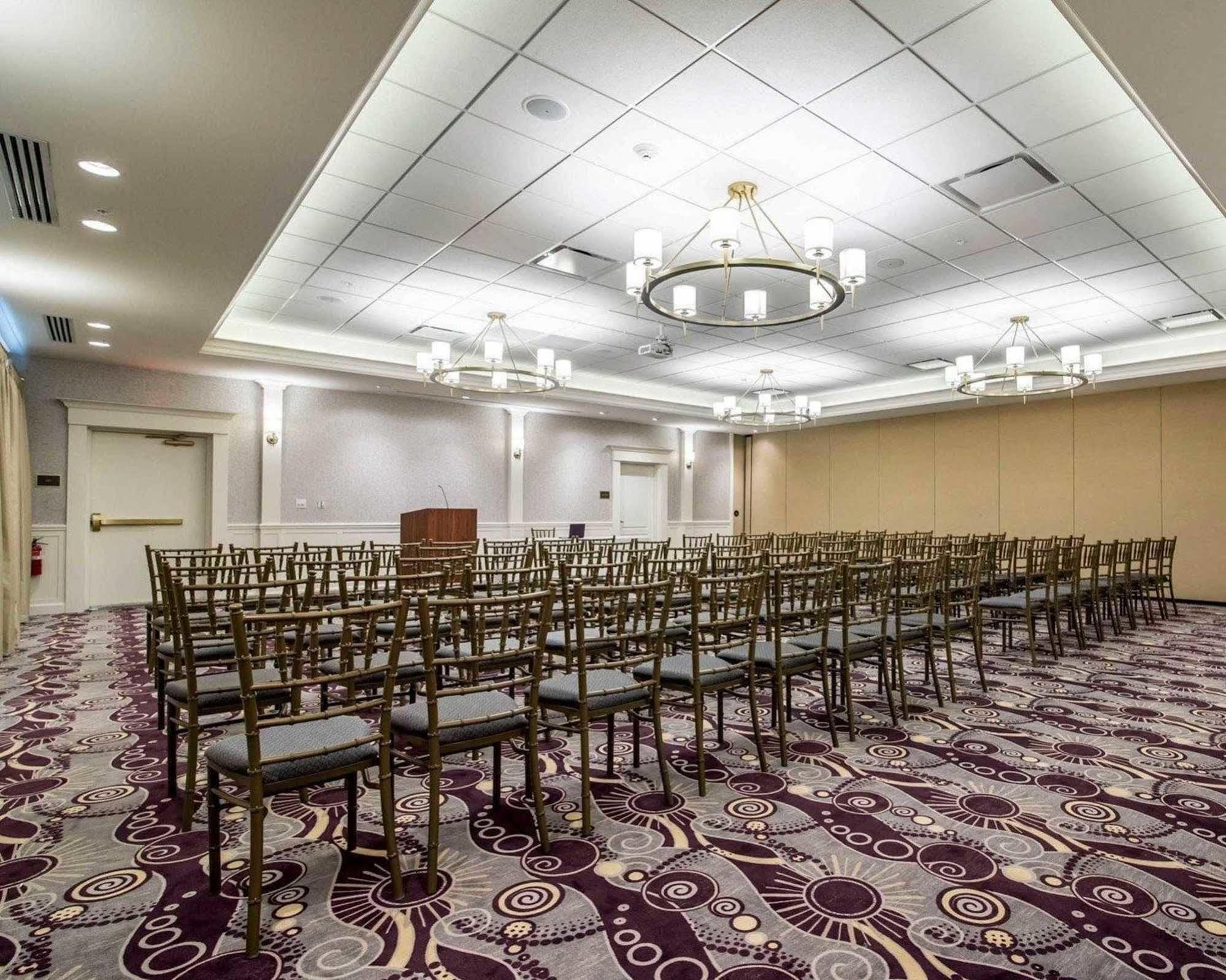 Park Manor Hotel Clifton Park Eksteriør bilde The ballroom at the hotel