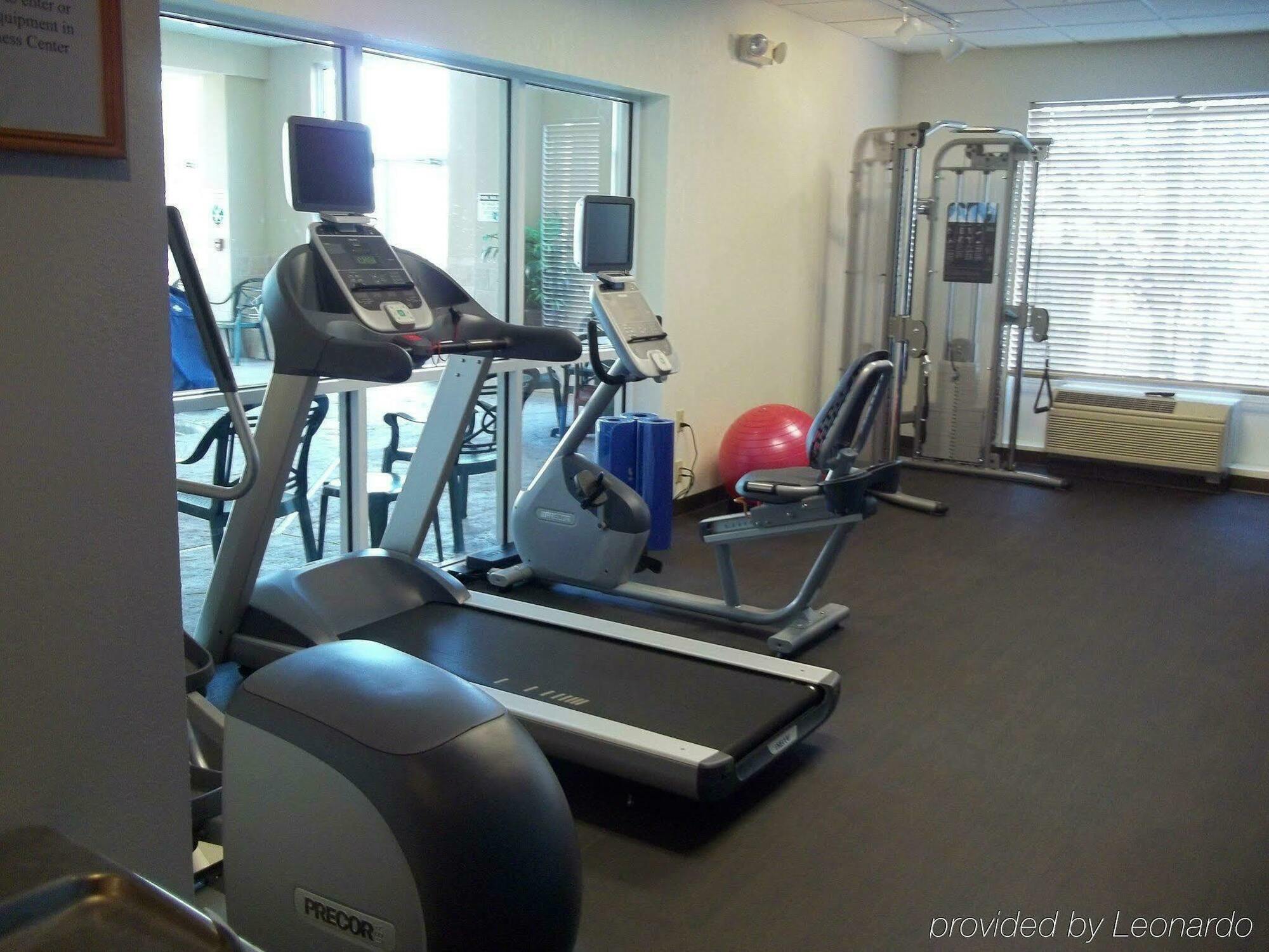 Park Manor Hotel Clifton Park Eksteriør bilde A typical gym
