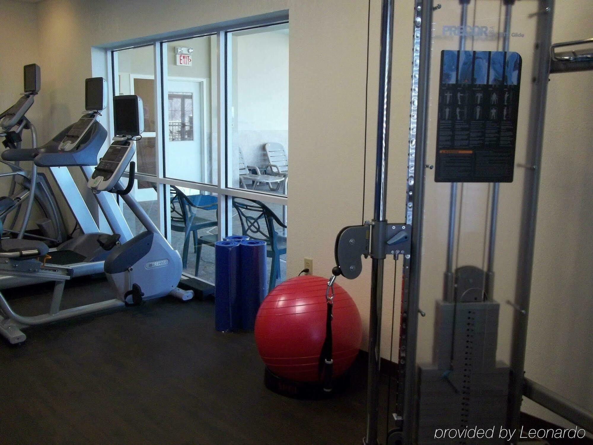 Park Manor Hotel Clifton Park Eksteriør bilde A typical fitness center